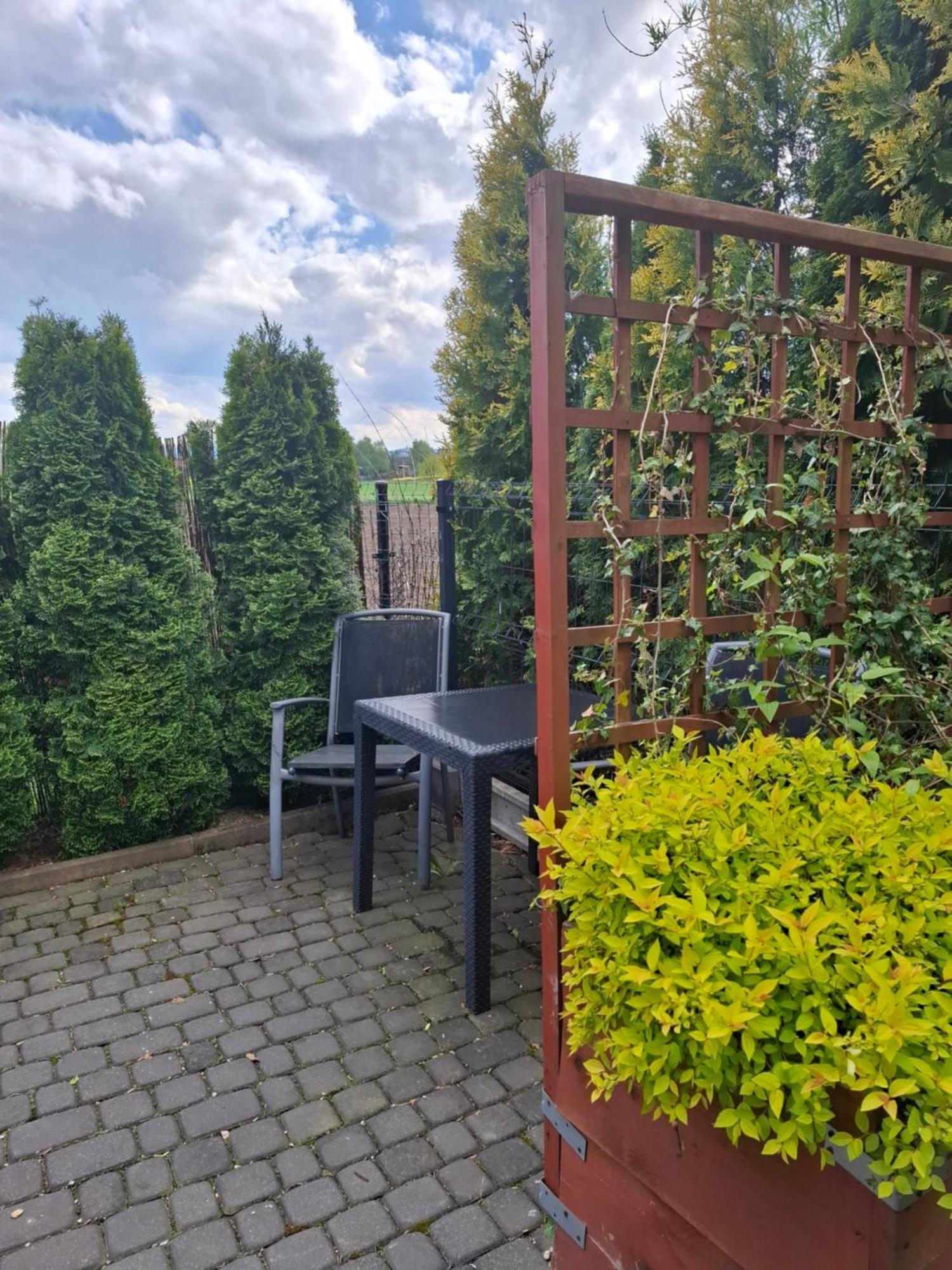 Mieszkanie A Lowiczki Zator Exteriör bild